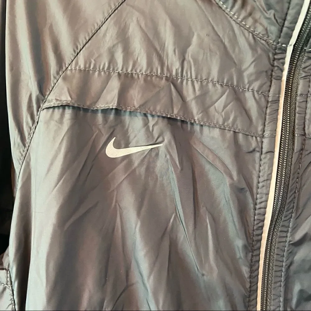 Lightweight Nike jacket size small